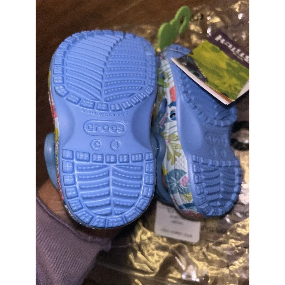 Crocs Disney Stitch Classic Clogs Sz 4 C4 toddler Slip On Sandals NEW w/out Box‎
